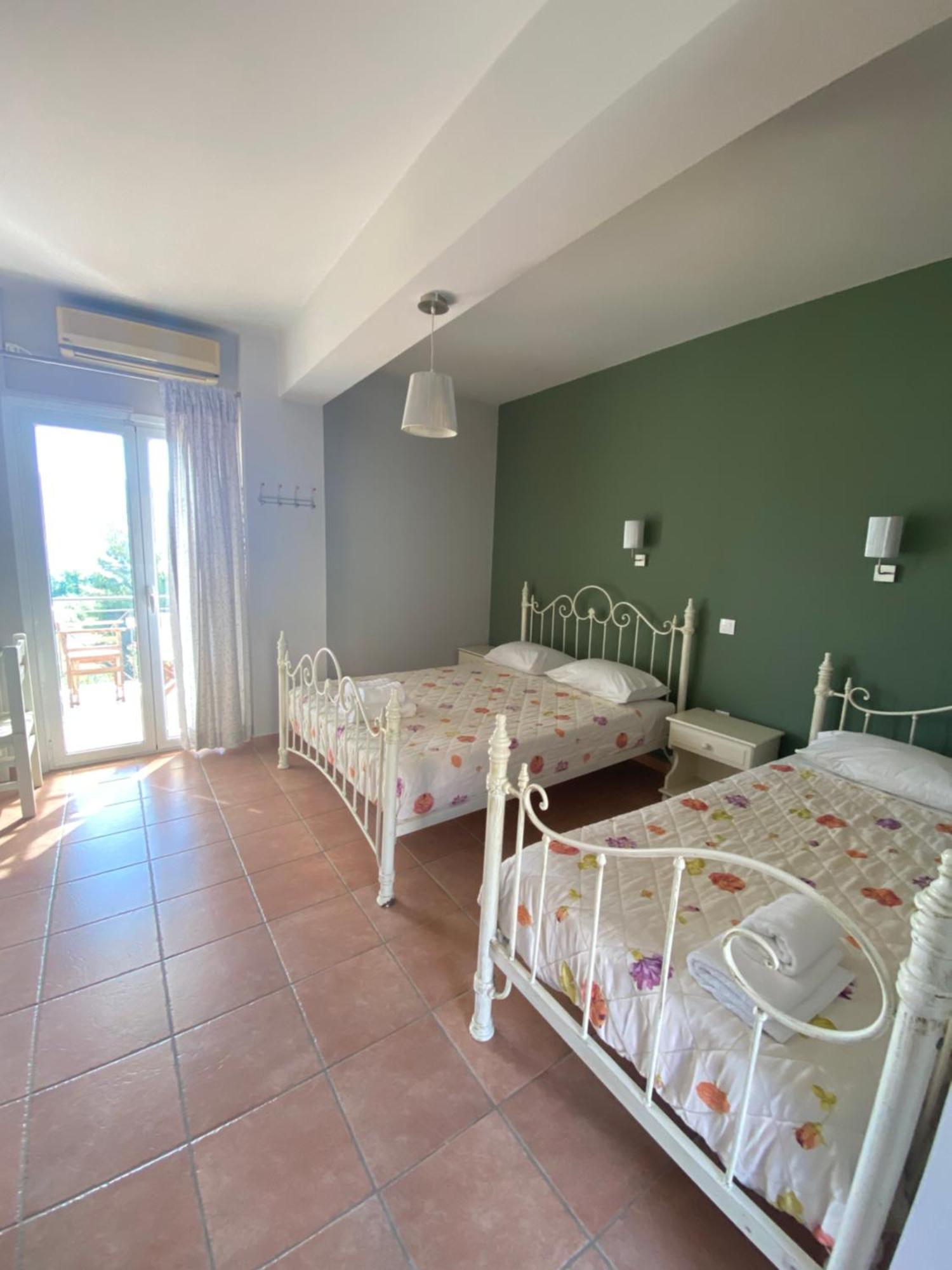 Mirovigli Aparthotel Lepedha Exterior photo